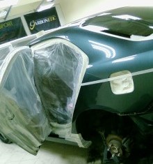 Качественная оклейка внутренних элементов кузова и защита от проникновения пыли в салон авто